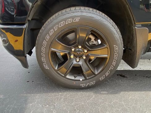 Used 2023 RAM 1500 Big Horn RWD image 12