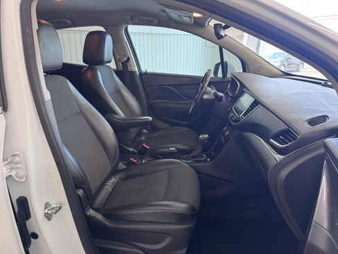 Used 2019 Buick Encore Sport Touring w/ Safety Package FWD image 10