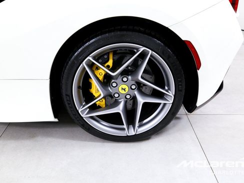 Used 2021 Ferrari F8 Tributo RWD image 32