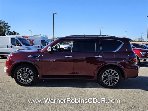 Used 2022 Nissan Armada Platinum w/ Captain's Chairs Package image 4