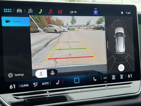 New 2026 Volkswagen Tiguan SE FWD image 18