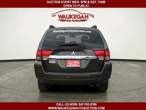 Used 2010 Mitsubishi Endeavor LS AWD/4WD image 6