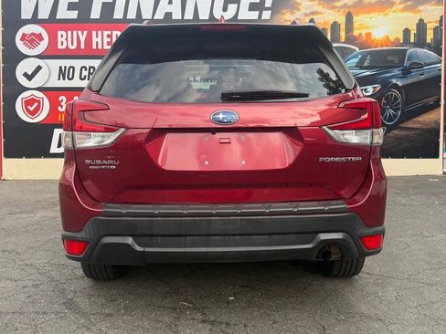 Used 2019 Subaru Forester Premium AWD/4WD image 16