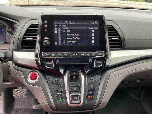 Used 2018 Honda Odyssey EX image 23