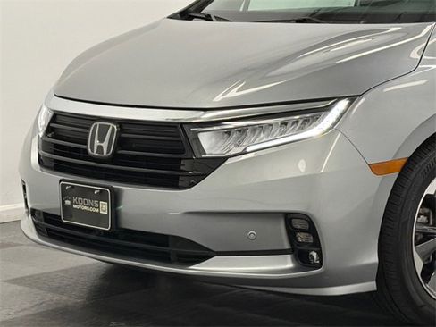 Used 2021 Honda Odyssey Elite image 2