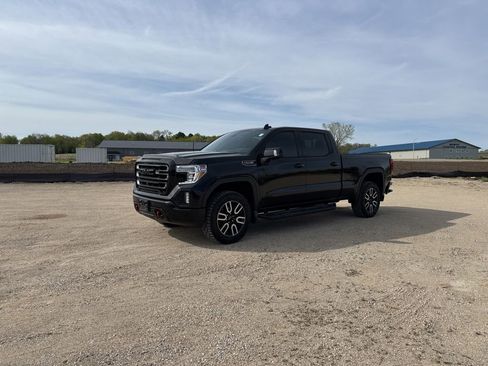Used 2021 GMC Sierra 1500 AT4 w/ AT4 Premium Package AWD/4WD image 3