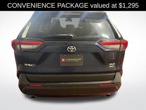 Used 2019 Toyota RAV4 XLE w/ Convenience Package AWD/4WD image 4