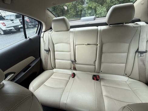 Used 2014 Chevrolet Cruze LT w/ RS Package FWD image 10
