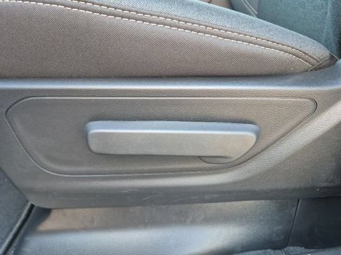 New 2026 RAM 1500 Express AWD/4WD image 16