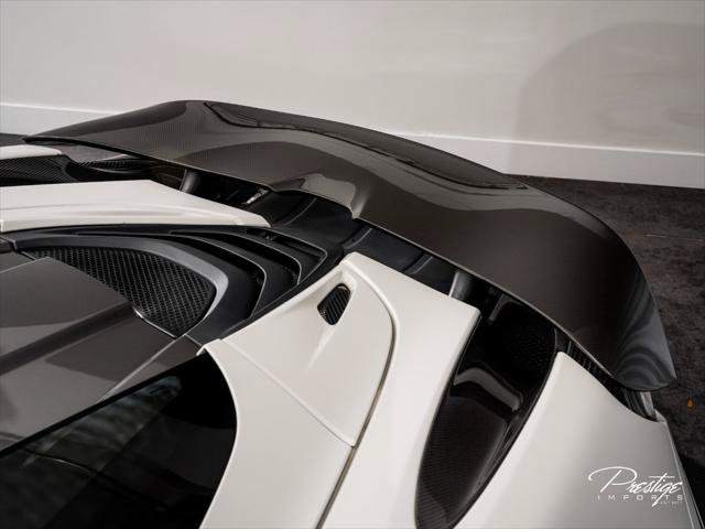 Used 2020 McLaren 720S Performance RWD image 26