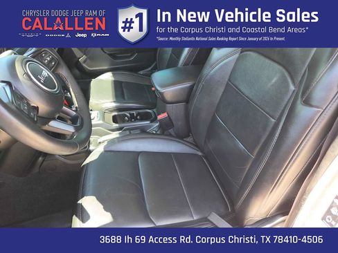 Used 2023 Jeep Gladiator Sport AWD/4WD image 19
