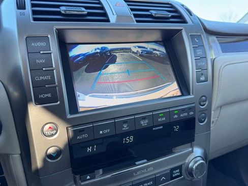 Used 2019 Lexus GX 460 Premium w/ Premium Package image 19