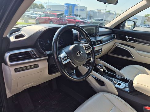 Used 2020 Kia Telluride S AWD/4WD image 16