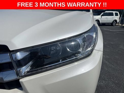 Used 2017 Toyota Highlander Limited w/ Carpet Mat Package AWD/4WD image 47