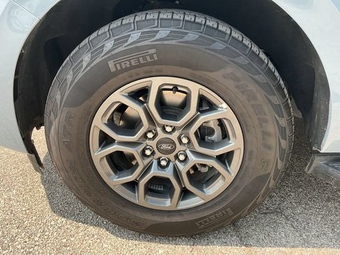 Used 2025 Ford Expedition Active RWD image 12