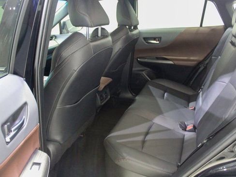 Used 2021 Toyota Venza XLE w/ Softex Package image 20