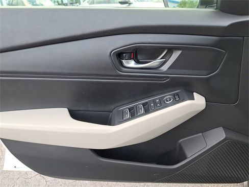 Certified 2023 Honda Accord EX image 21