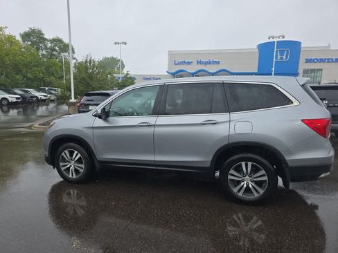 Used 2017 Honda Pilot EX-L image 7