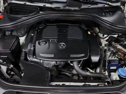 Used 2015 Mercedes-Benz ML 350 ML 350 4MATIC Sport Utility 4D w/ Premium 1 Package image 46