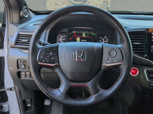 Used 2024 Honda Passport TrailSport image 9