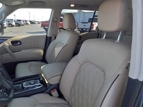 Used 2024 Nissan Armada Platinum image 13