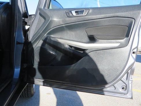 Used 2018 Ford EcoSport SE image 37