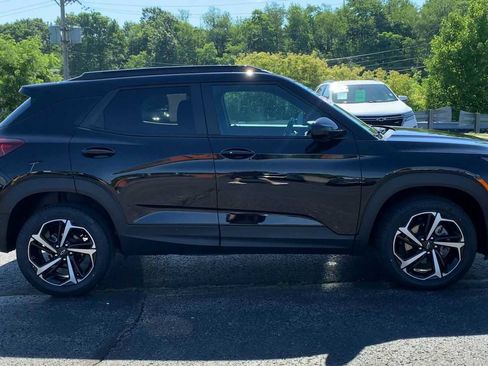 Certified 2023 Chevrolet TrailBlazer RS w/ Convenience Package AWD/4WD image 9