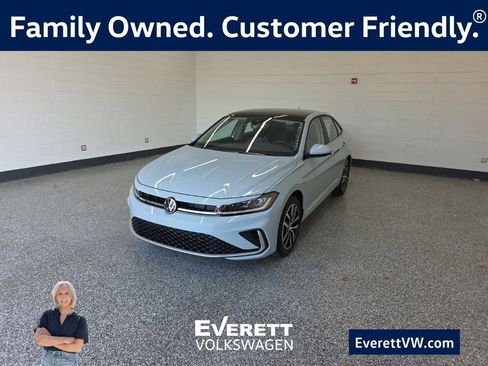 New 2027 Volkswagen Jetta SE FWD image 1