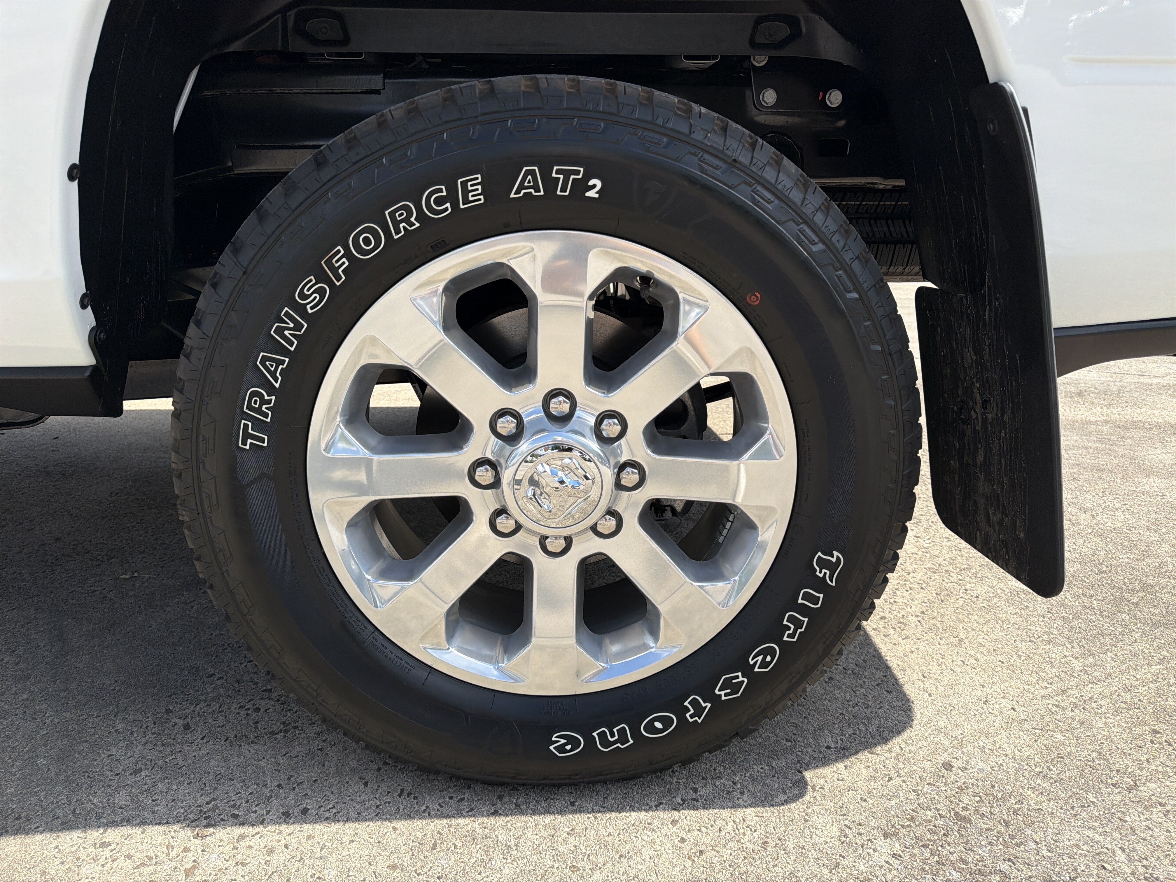 Used 2026 RAM 2500 Laramie AWD/4WD image 19