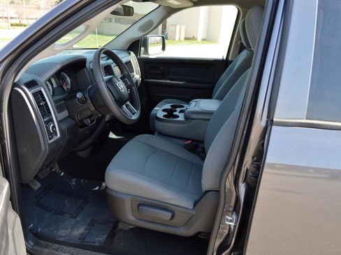 Used 2017 RAM 1500 Express image 9