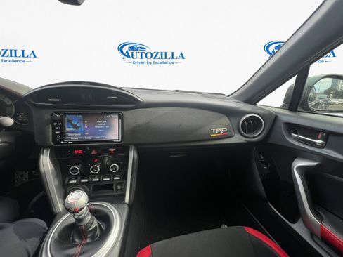 Used 2019 Toyota 86 image 11