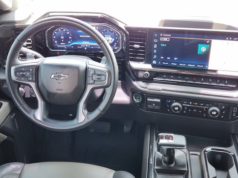 Used 2023 Chevrolet Silverado 1500 ZR2 w/ Technology Package AWD/4WD image 27