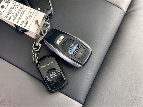 Used 2023 Subaru Ascent Onyx Edition Limited AWD/4WD image 10