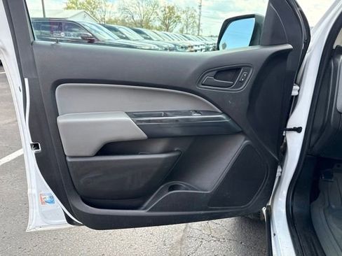 Used 2018 Chevrolet Colorado W/T RWD image 11