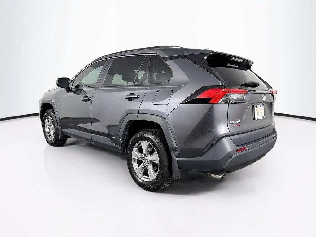 Used 2024 Toyota RAV4 LE AWD/4WD image 7
