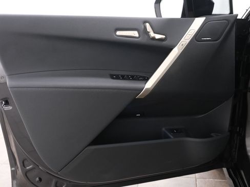 Used 2024 BMW iX xDrive50 w/ Premium Package AWD/4WD image 25