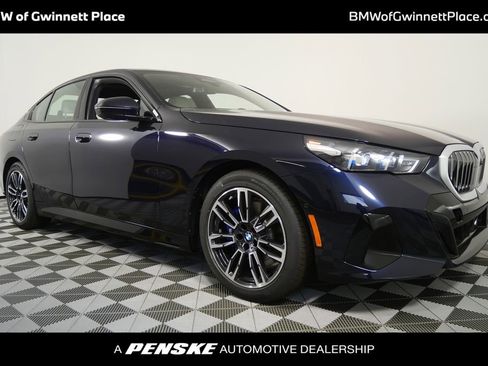 Used 2026 BMW 530i xDrive w/ M Sport Package image 1