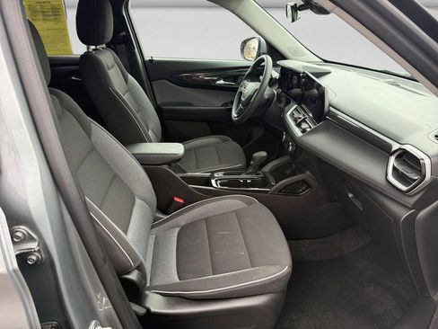 Used 2025 Chevrolet TrailBlazer LT image 15