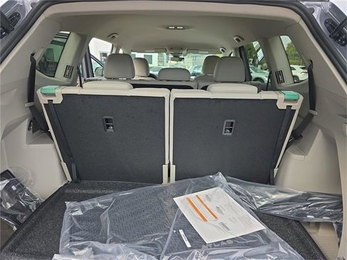 New 2026 Volkswagen Atlas SE image 25