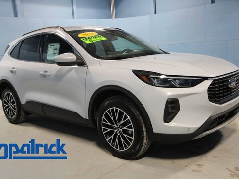 Used 2025 Ford Escape SE w/ PHEV Premium Package image 1