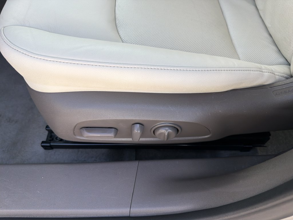 Used 2024 Chevrolet Malibu LT FWD image 20
