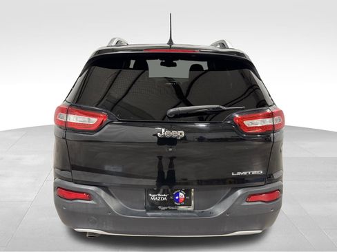 Used 2018 Jeep Cherokee Limited image 7