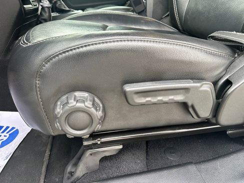 Used 2020 Jeep Gladiator Overland image 4