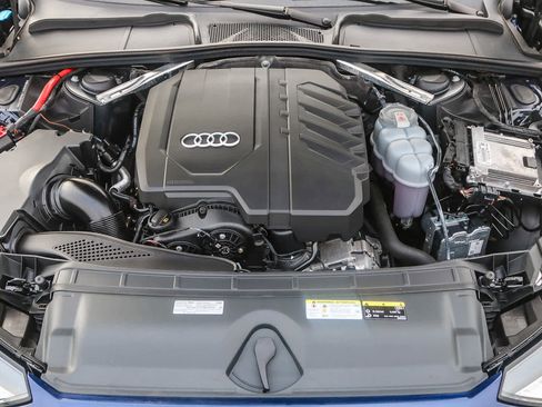 Used 2022 Audi A4 2.0T Premium w/ Convenience Package image 40