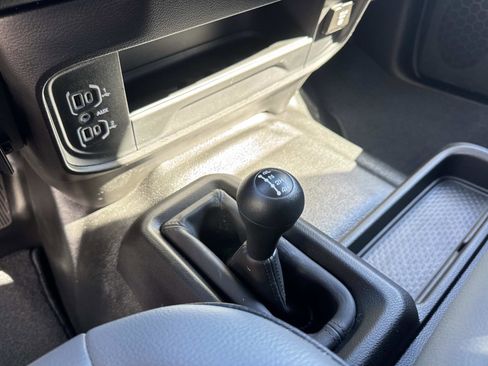 Used 2022 RAM 2500 Tradesman w/ Chrome Appearance Group image 26