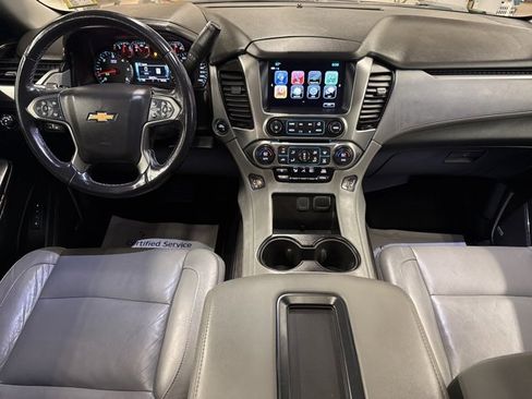 Used 2019 Chevrolet Suburban LT w/ LT Signature Package image 23