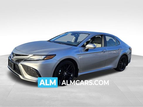 Used 2023 Toyota Camry XSE image 1