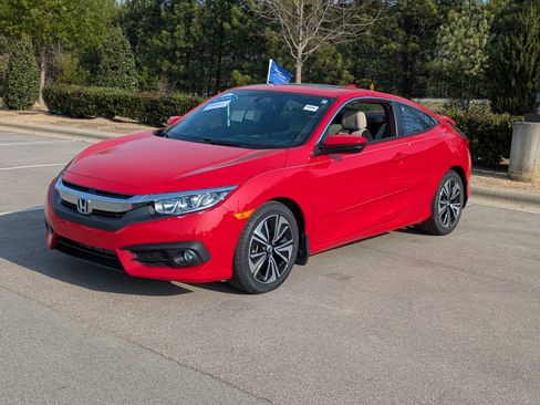 Used 2017 Honda Civic EX-T image 8