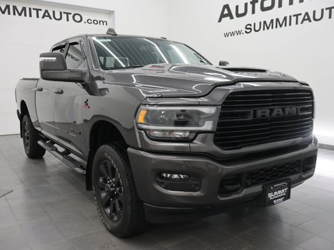 Used 2024 RAM 2500 Laramie w/ Night Edition AWD/4WD image 2