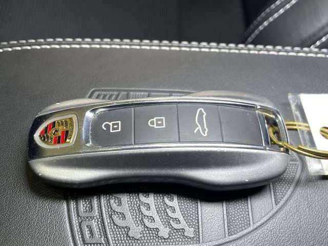 Used 2024 Porsche 911 GT3 w/ Chrono Package RWD image 38